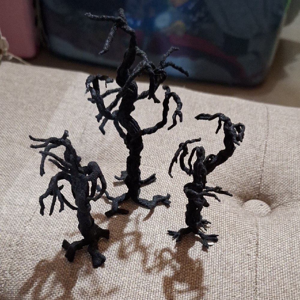 Avon Vintage Black Halloween Tree Decor Set